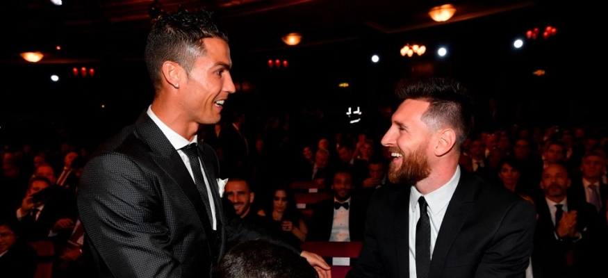 رونالدو يتفاعل بشكل غريب مع تتويج ميسي بالكرة الذهبية!