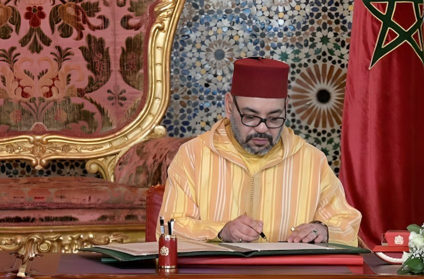 برقية تعزية ومواساة من جلالة الملك إلى أفراد أسرة المرحوم عبد القادر الرتناني