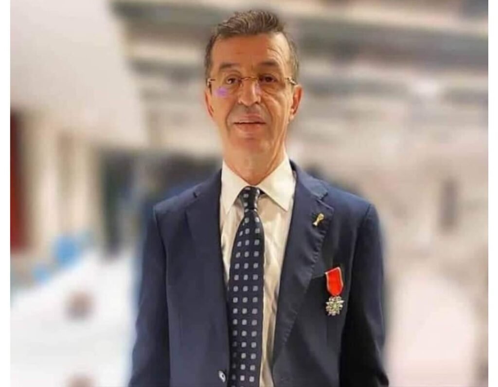 الحاج عبد المالك أبرون يهنئ جلالة الملك حفظه الله في ذكرى عيد العرش المجيد