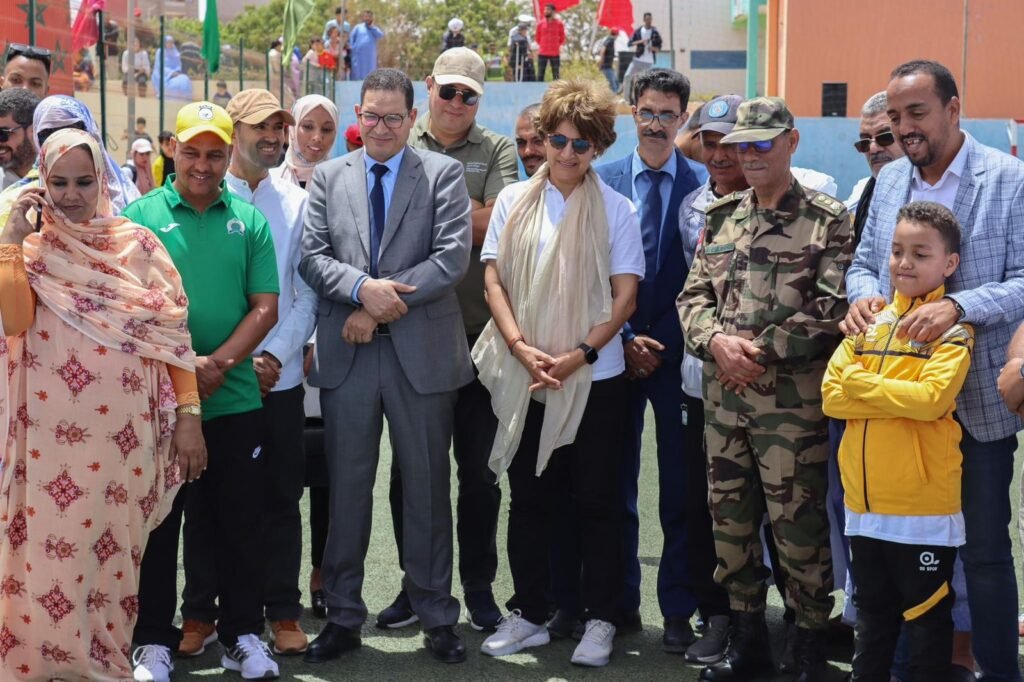 ذكرى عيد العرش المجيد : القافلة الوطنية للرياضة الجماهيرية  تحط الرحال بمدينة بوجدور