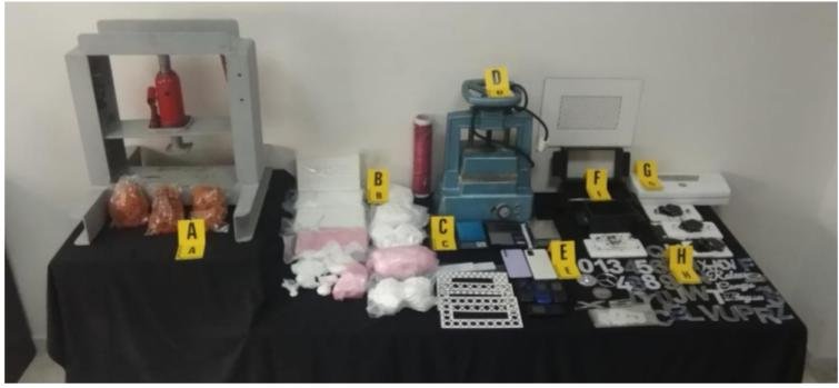 أمن طنجة يوقف أربعيني للاشتباه في تورطه في حيازة وترويج المخدرات