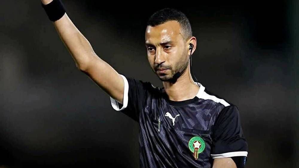 عقوبات تحكيمية بعد جدل الكلاسيكو وبداية البطولة