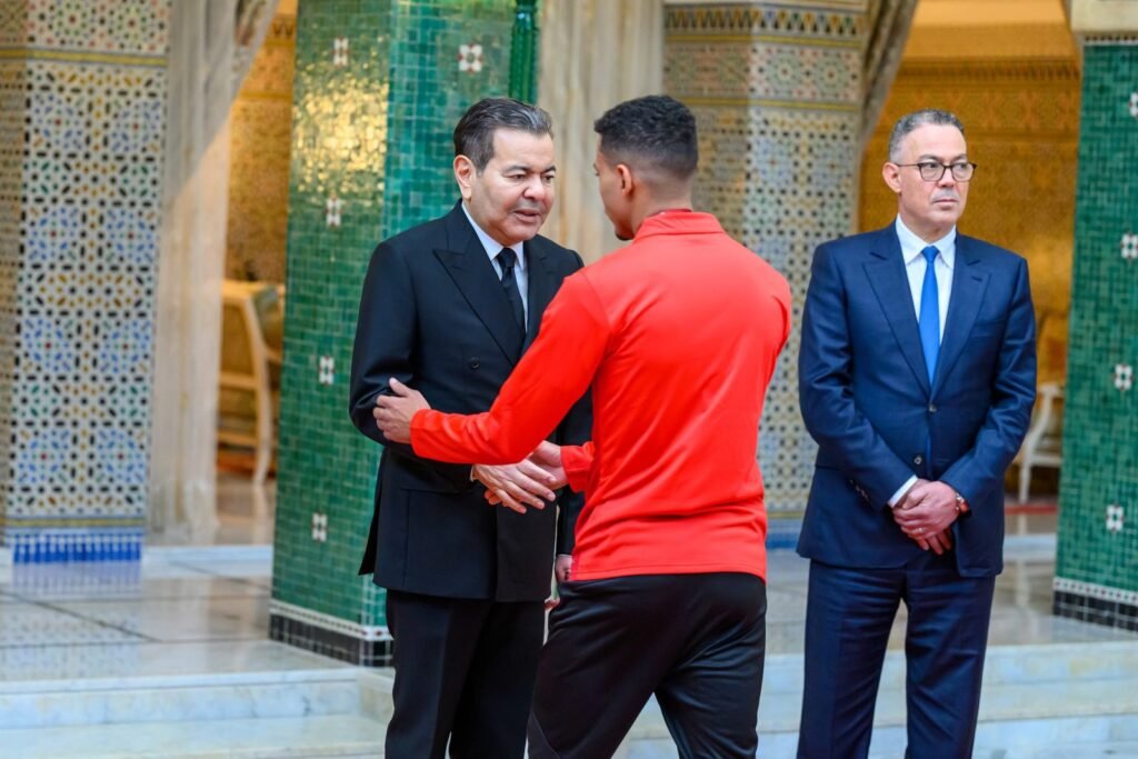 الأمير مولاي رشيد يستقبل “أسود الأطلس” بتعليمات سامية من الملك محمد السادس