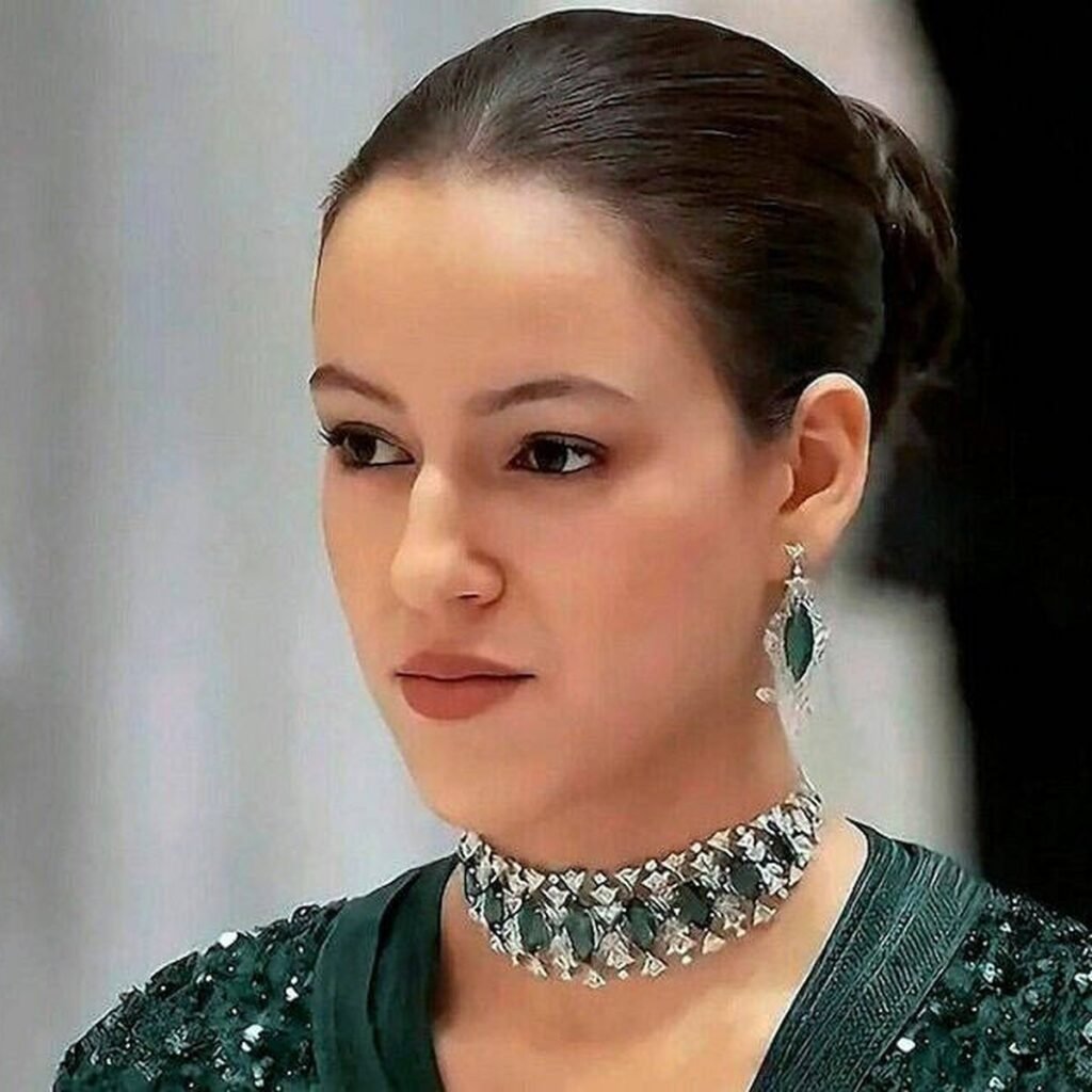 الشعب المغربي يحتفل غدا السبت بالذكرى التاسعة عشرة لميلاد صاحبة السمو الملكي الأميرة للا خديجة