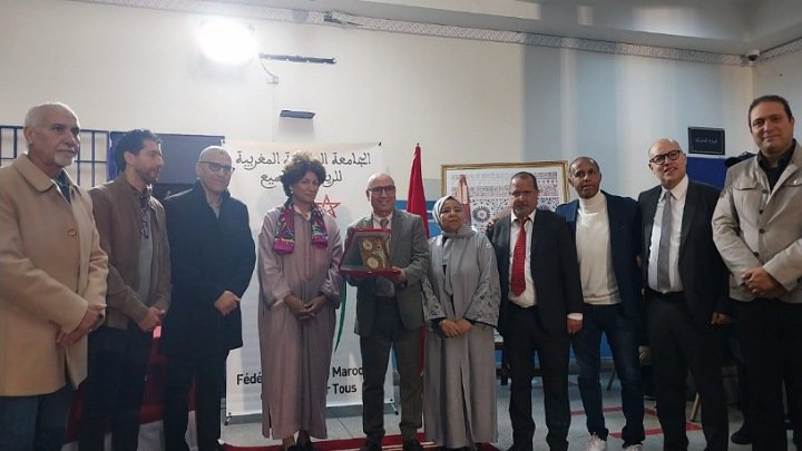 الرياضة للجميع: تتويج الفريقين الفائزين بدوري رمضان لكرة القدم المصغرة بالسجن المحلي العرجات 2.