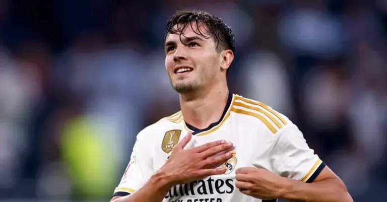 إبراهيم دياز يتألق ويقود ريال مدريد لفوز تاريخي على مانشستر سيتي