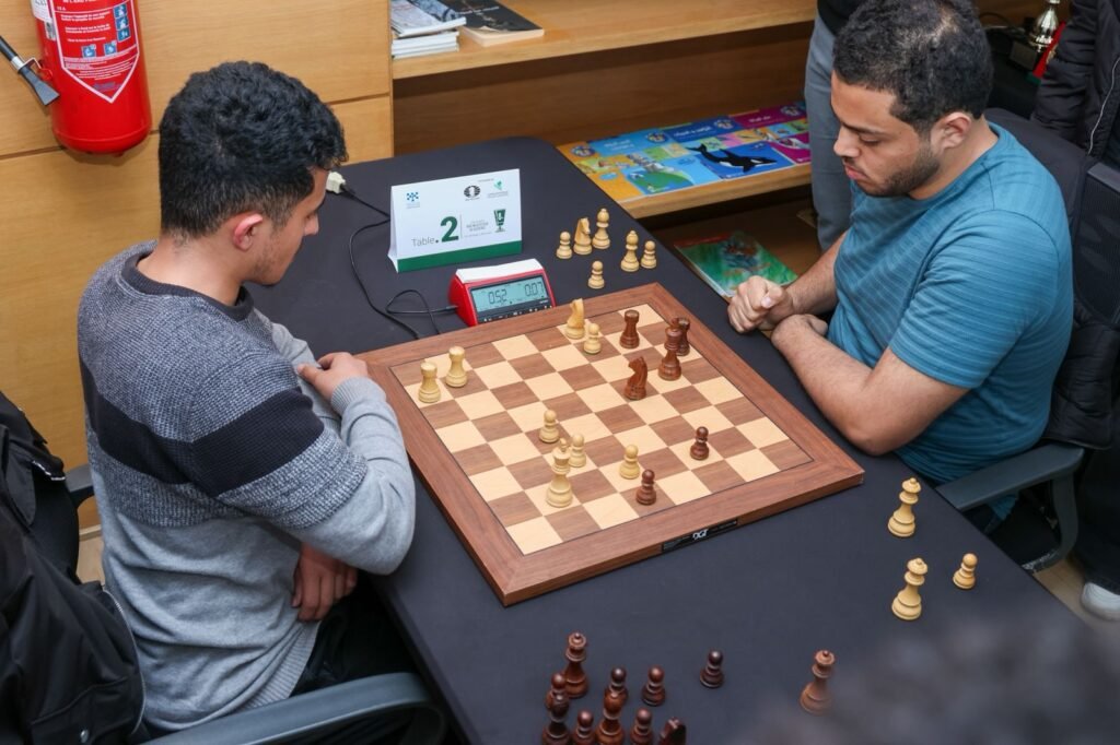 فوز البطل المهدي ايت احميدو بقلب النخسة الثالتة لدوري المرحوم المختار القادري للشطرنج