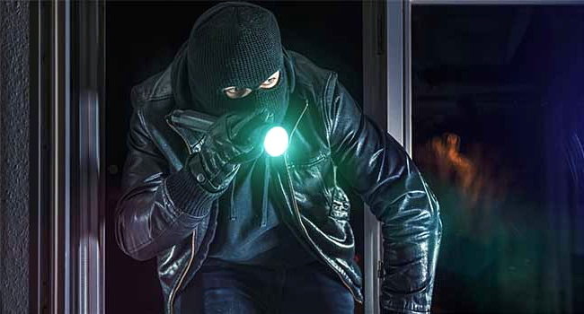توقيف مشتبه فيهما بالجديدة في قضية سرقات منازل باستعمال مفاتيح مزورة